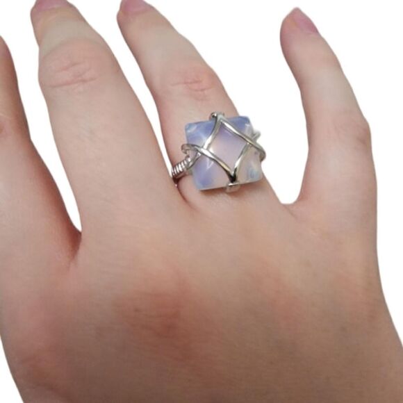 Square Lab Opal Ring for Women, Creative Grid Design - Picture 6 of 9